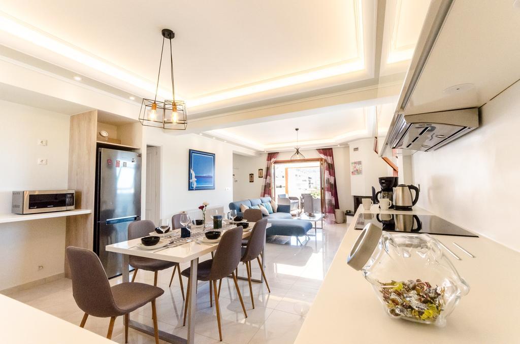 Leo - Unique Glyfada Apartment Atenas Exterior foto
