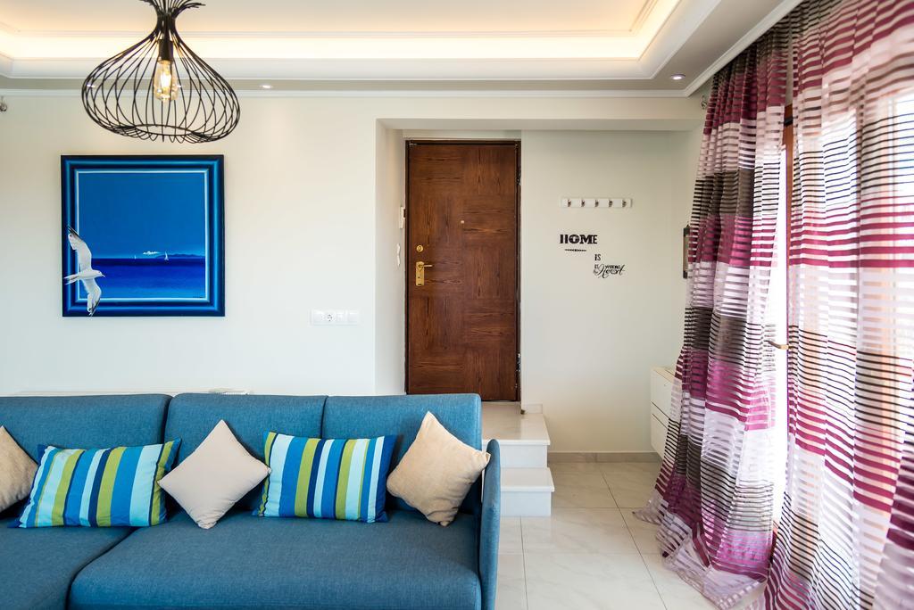 Leo - Unique Glyfada Apartment Atenas Exterior foto